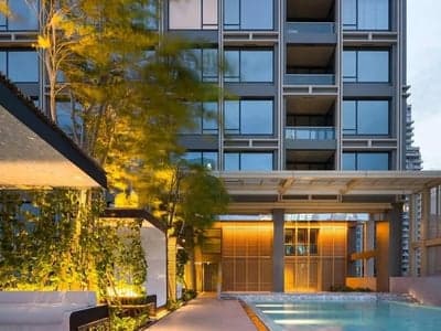 Sindhorn Residence photo 2