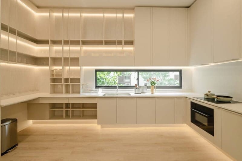 VIVE Krungthep Kreetha — Luxury Family Residence | Private Lift photo 4