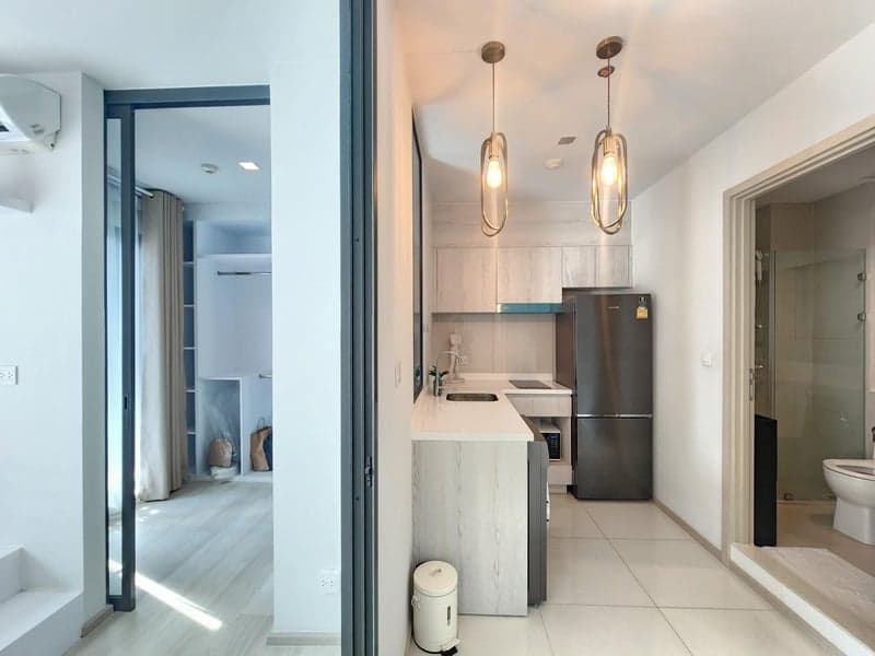 Life One Wireless — Fully Built-In Luxury Unit | Prime Wireless Road photo 3