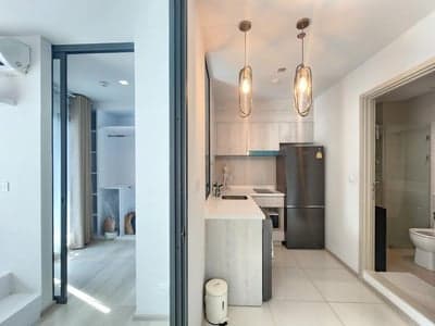 Life One Wireless — Fully Built-In Luxury Unit | Prime Wireless Road photo 3