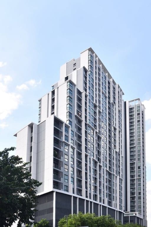 Quinn Condo Ratchada