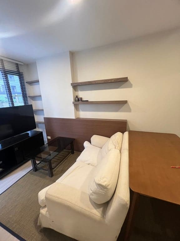 Quintara Phume Sukhumvit 39 — Custom Built-ins | Shuttle to BTS