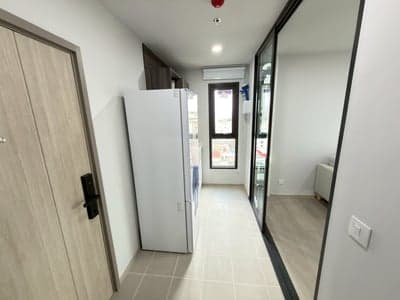 Aspire Onnut Station — Rare 1BR Plus Corner Unit | 200m to BTS | Unblocked View photo 3