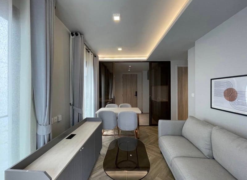 Chapter Thonglor 25 — Bright Corner Unit | Shuttle to BTS | Thonglor photo 3