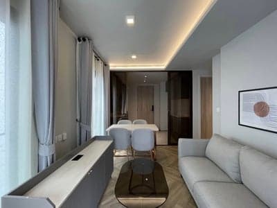 Chapter Thonglor 25 — Bright Corner Unit | Shuttle to BTS | Thonglor photo 3