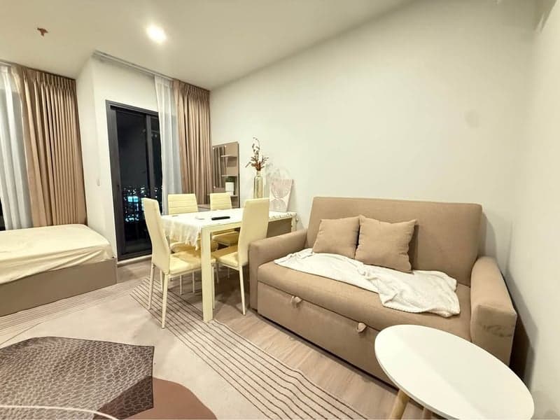 Aspire Sukhumvit-Rama 4 — Unblocked Skyline View | Closed Kitchen | Near BTS Phra Khanong photo 3