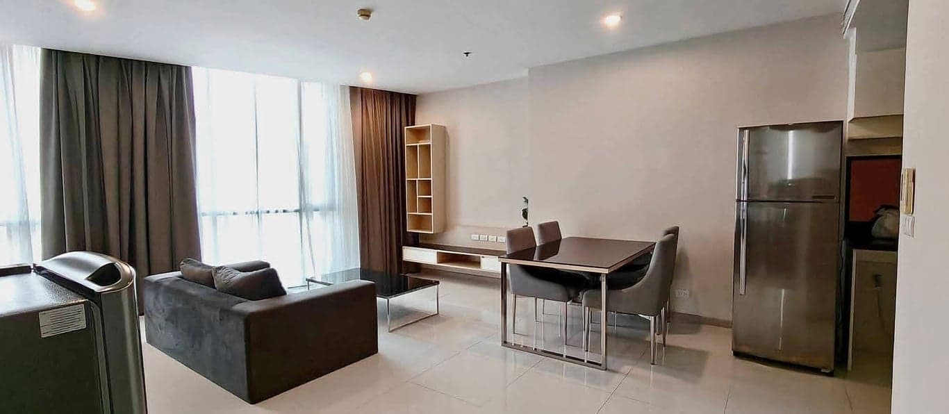Up Ekkamai — Spacious City View Residence | Prime Ekkamai Living