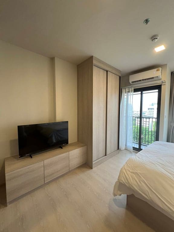 FLO by Sansiri — Modern 1 Bedroom Residence | Near BTS Khlong San