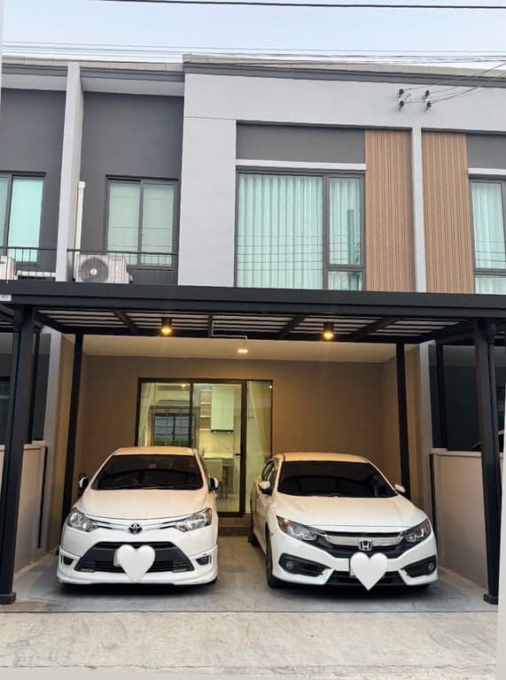 Pleno Sukhumvit-Bangna 2 — Private Garden Townhome | Near Mega Bangna