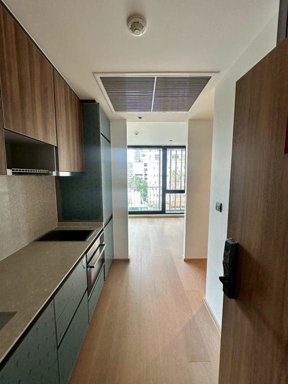 Chalermnit Art De Maison — 1BR 38 sqm Near BTS Thong Lo | Sukhumvit 53