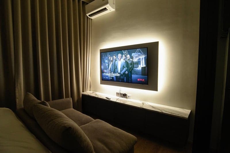Ari Condo — High Floor Smart Home Unit | Steps to BTS Ari photo 3
