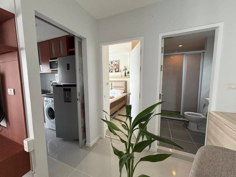 Aspire Sukhumvit 48 — Renovated High Floor | Near BTS Phra Khanong photo 2