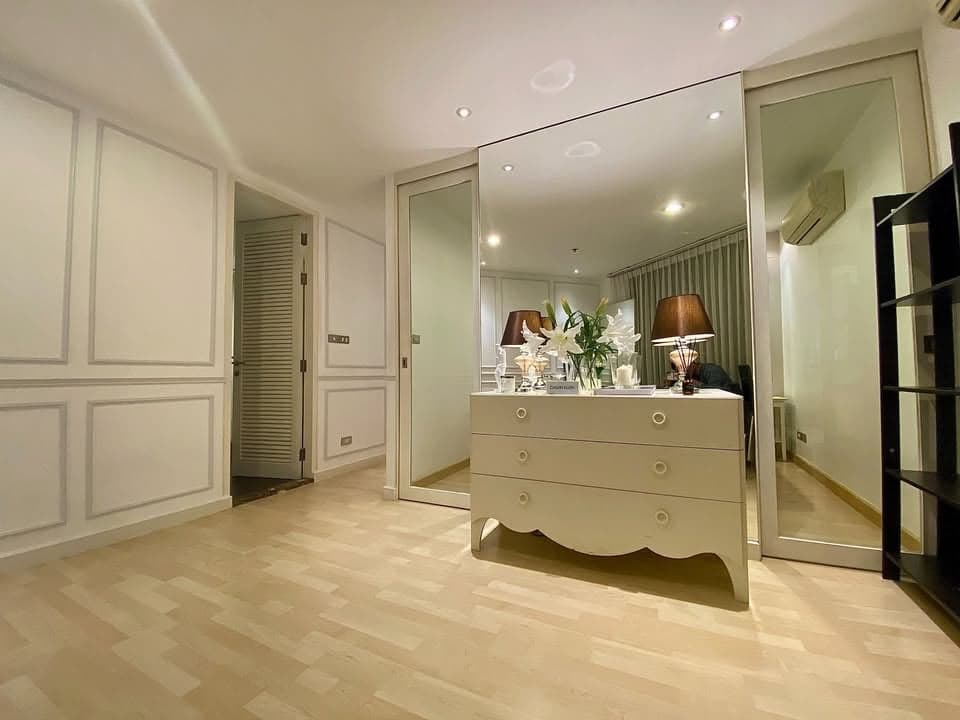 59 Heritage — Renovated Quiet Condo | Big Balcony | Near BTS Thonglor