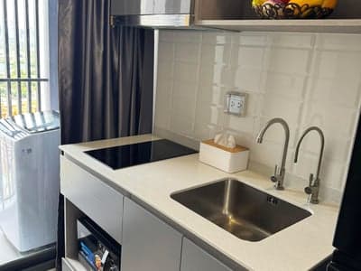 Modiz Rhyme Ramkhamhaeng — High Floor Fully Furnished Condo photo 3
