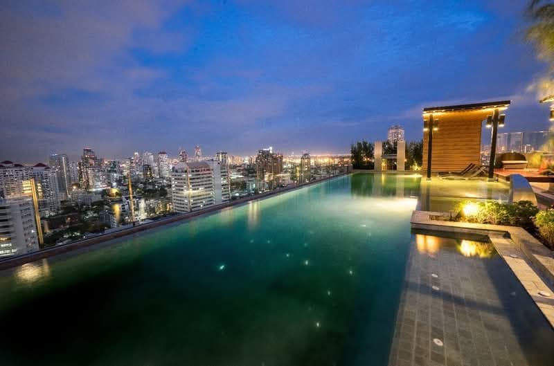 H Sukhumvit 43 photo 3