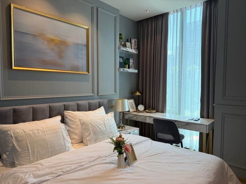 28 Chidlom — Luxury Garden View Residence | Near BTS Chidlom photo 4
