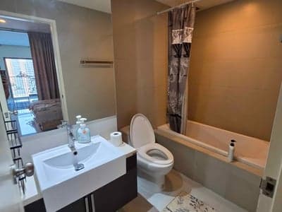 Noble Remix Thonglor — Direct BTS Access | High Floor Unblocked View photo 3