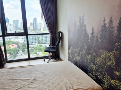 Oka Haus Sukhumvit 36 — Pool View Residence with Bathtub and Free Internet photo 4