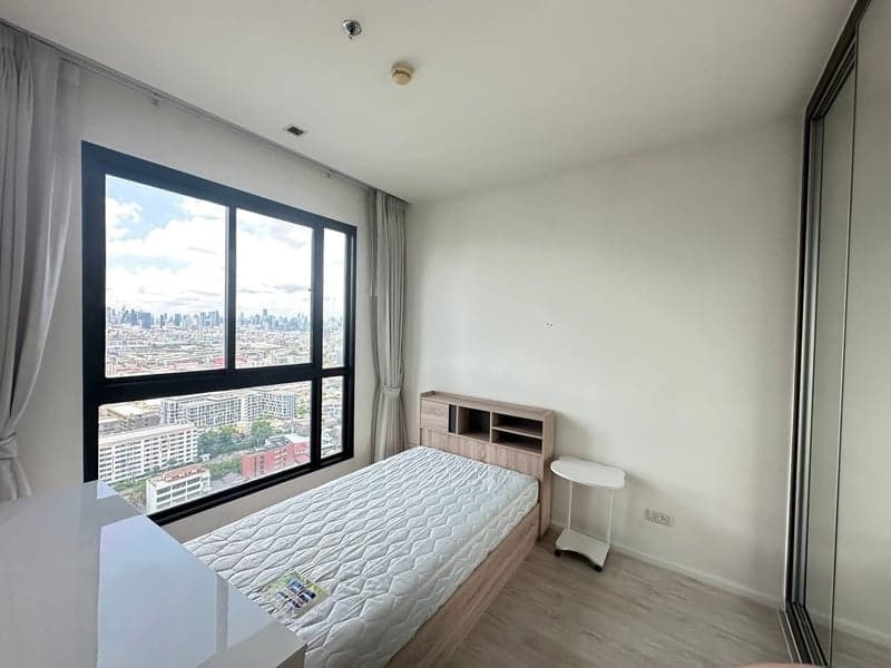 Quinn Condo Ratchada 17 — Luxury 2BR Corner Unit | Newly Renovated Floor | 200m to MRT Sutthisan photo 4