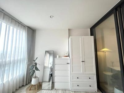 XT Huaikhwang — Fully Furnished High Floor Condo | Near MRT photo 2