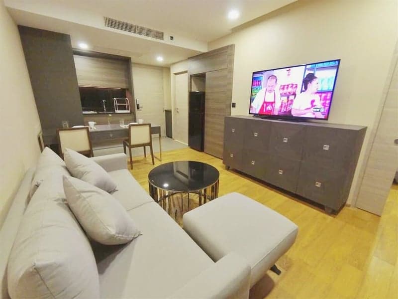 Klass Langsuan — Prime Langsuan Living | Walk to BTS Chidlom photo 3