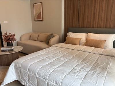 Culture Thonglor — Modern Studio Plus | Walk-in Closet | Near BTS Thong Lo photo 3