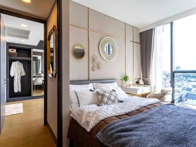 Wyndham Residence Queens — Luxury Corner Living | Steps to MRT QSNCC photo 3