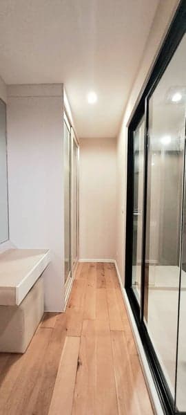 Up Ekkamai — Luxurious 2BR High Floor Unit | Panoramic City View | Prime Ekkamai Location photo 4