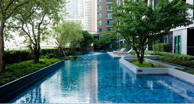 Centric Ratchada - Huai Khwang photo 2