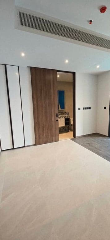 ROMM CONVENT — Luxury CBD Residence | High Ceiling | Silom-Sathorn