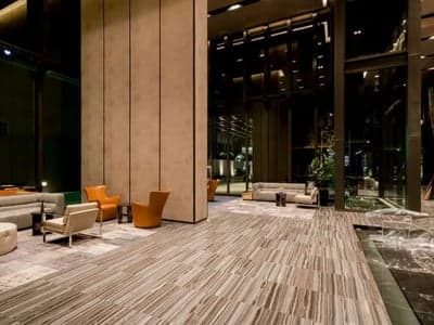 Ashton Silom photo 4