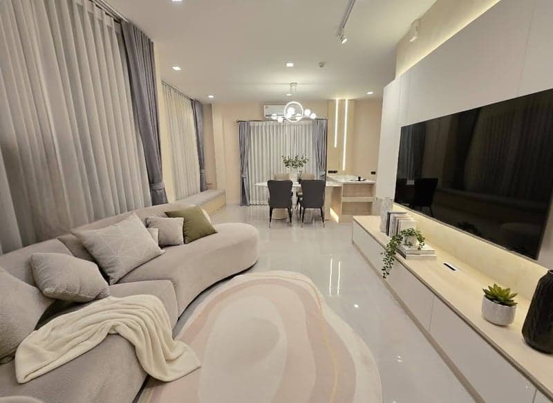 Bangkok Boulevard Bangna-KM5 — Luxury House on Main Road | Near Clubhouse photo 2