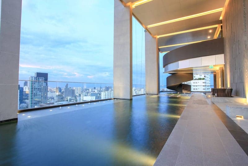 LAVIQ Sukhumvit 57 photo 2