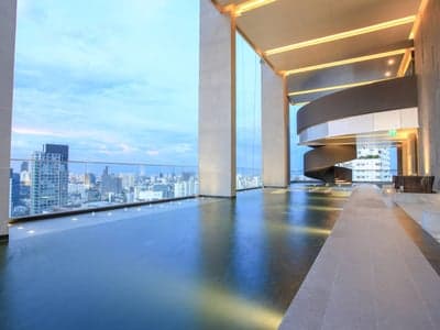 LAVIQ Sukhumvit 57 photo 2