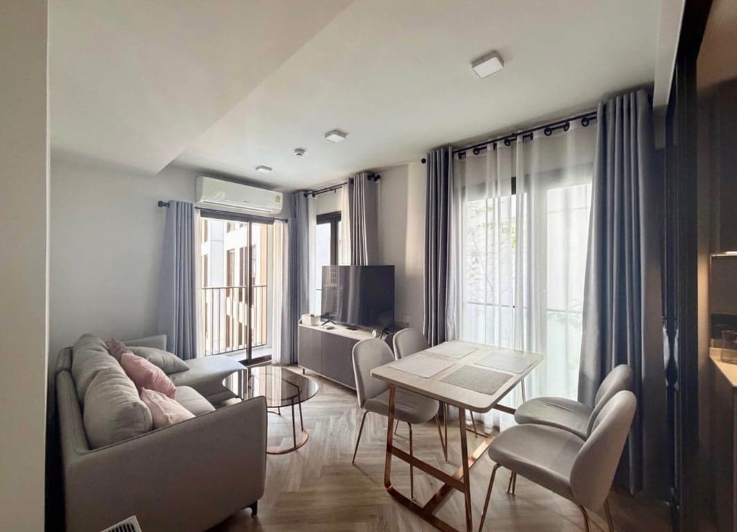 Chapter Thonglor 25 — Bright Corner Unit | Shuttle to BTS | Thonglor