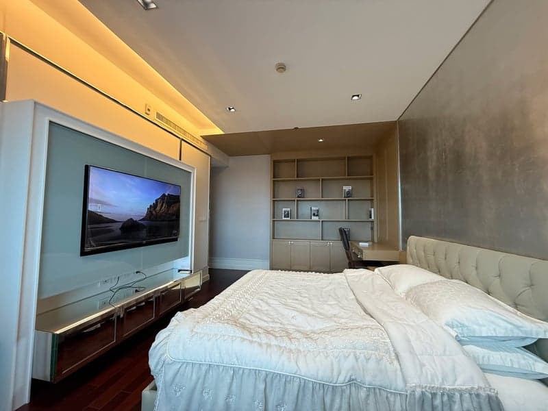 Athenee Residence — High Floor Corner Unit | 180° City View | BTS Ploenchit photo 2