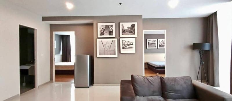 Up Ekkamai — Spacious City View Residence | Prime Ekkamai Living photo 4