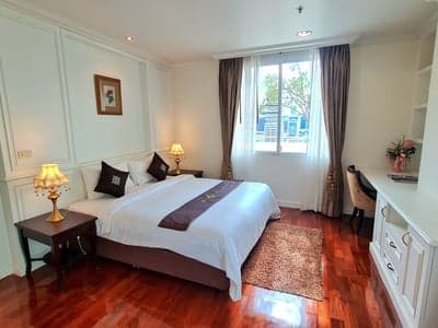 Piyathip Place — Ultra-Luxury 4BR Duplex Penthouse | 572 SQ.M. | Pet Friendly | Private Jacuzzi & Fireplace photo 4