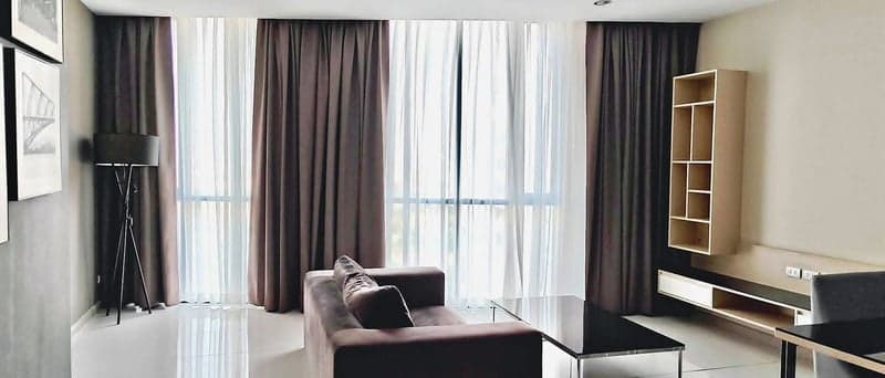 Up Ekkamai — Spacious City View Residence | Prime Ekkamai Living photo 3