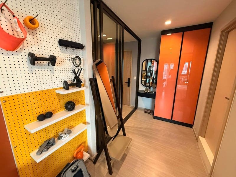 Life Sathorn Sierra — Modern Studio | Near BTS Talat Phlu | Ready to Move In photo 3