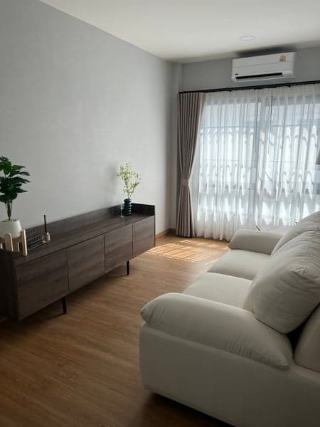Centro Bangna — Pet-Friendly Family Home | Fully Furnished | Bangna Area photo 4