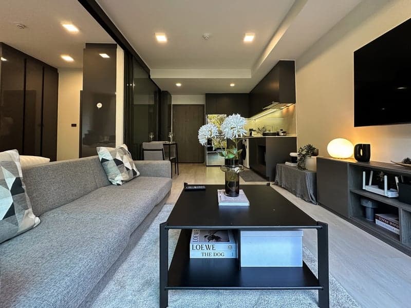 Venio Sukhumvit 10 — Rare Parkside Unit Near BTS Asoke photo 3