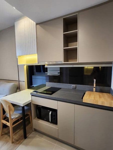 OKA HAUS Sukhumvit 36 — River View Residence | Fully Furnished | Near BTS Thong Lo photo 3